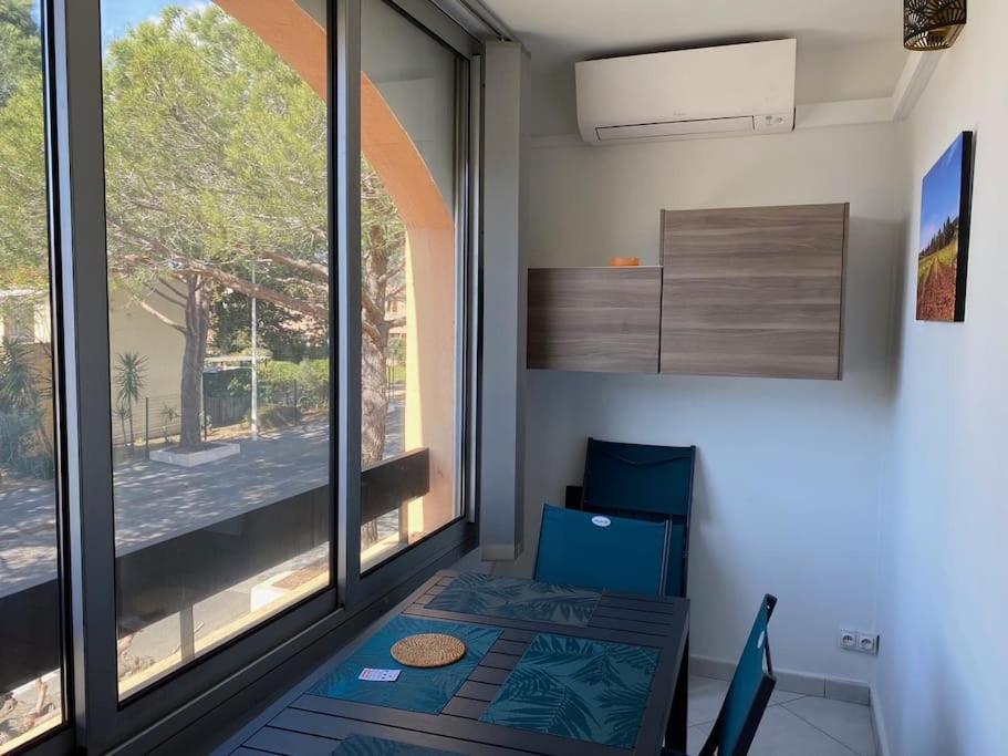Ravissant T3 En Duplex Proche Mer 拉隆德莱丝莫里斯 外观 照片
