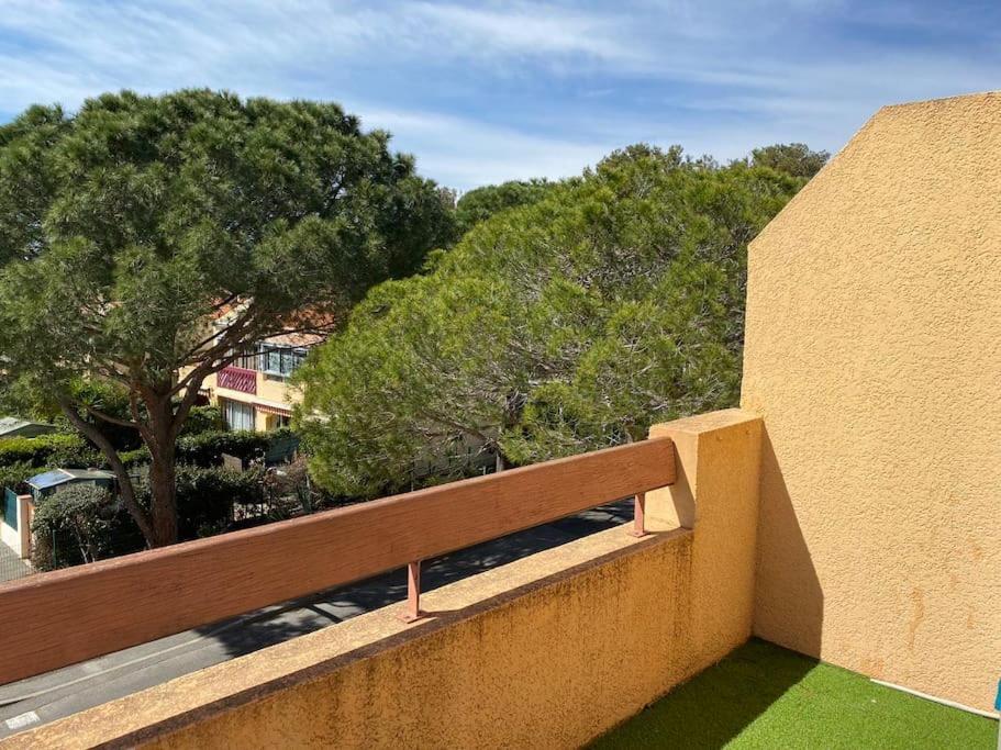 Ravissant T3 En Duplex Proche Mer 拉隆德莱丝莫里斯 外观 照片