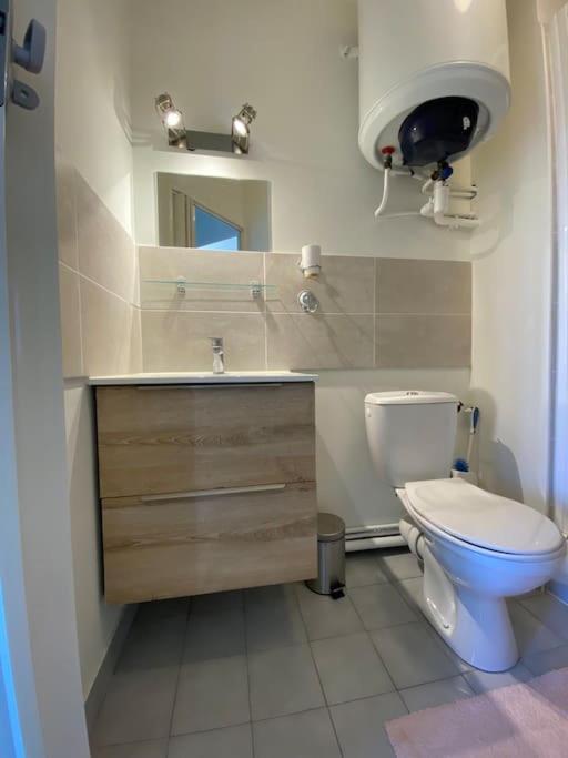 Ravissant T3 En Duplex Proche Mer 拉隆德莱丝莫里斯 外观 照片